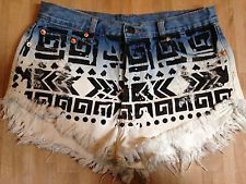 Signature tribal print denim distressed cut off short shorts sz m high waist