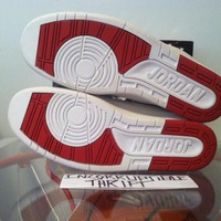 Air Jordan white/red low 2s size 13 - Thumbnail 3