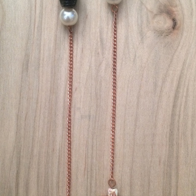 Skull cross duster earrings