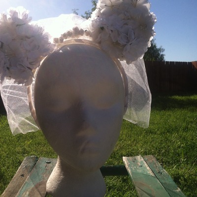 Bride mouse ears with vail