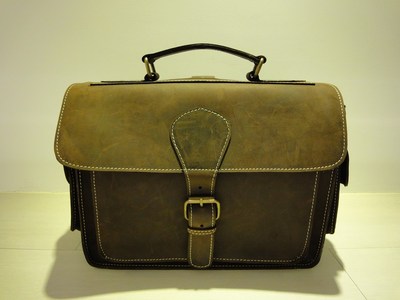 Pioneer Leather Messenger - Full Grain