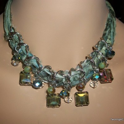 Shabby chic necklace/bracelet
