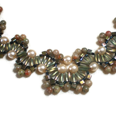 The waves of earth necklace