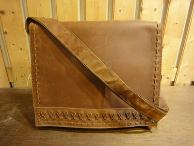Country LIFE Messenger Bag - Vintage