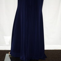 Single-shoulder gown - Thumbnail 2