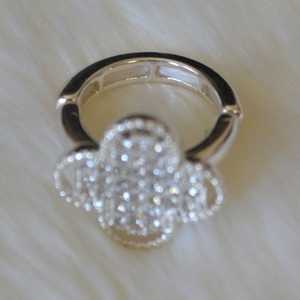 Clover Ring - Thumbnail 1