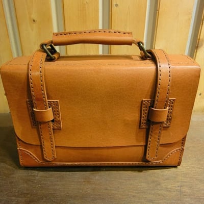 Saddle box messenger no.9