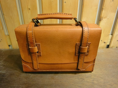 Saddle Box Messenger No.9