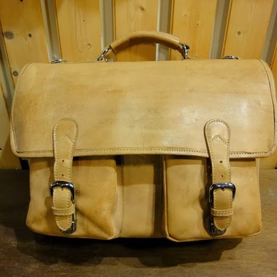 Tango leather messenger bag
