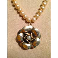 Pearl Strand with Rose Bloom Pendant Adjustable-length Necklace* - Thumbnail 1