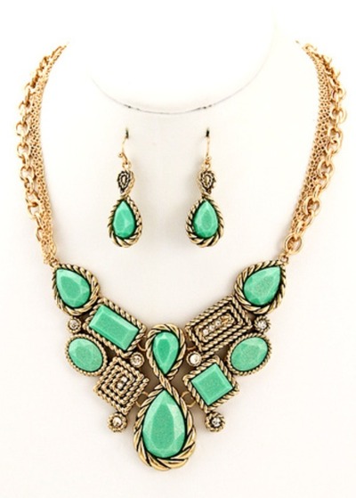 Mint Jewel & Chain Necklace