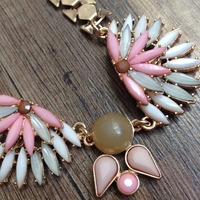 Elise - Trio Sunburst Necklace (Coral) - Thumbnail 2