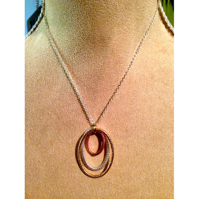 Three ring pendant 