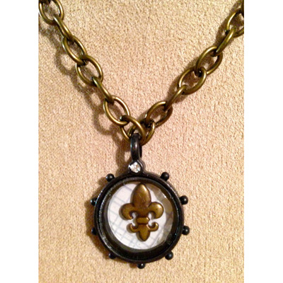 Fleur-de-lis pendant