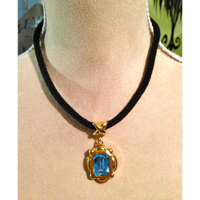 Black cord necklace with gem stone pendant*