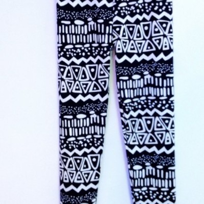 Black and white geometric tights