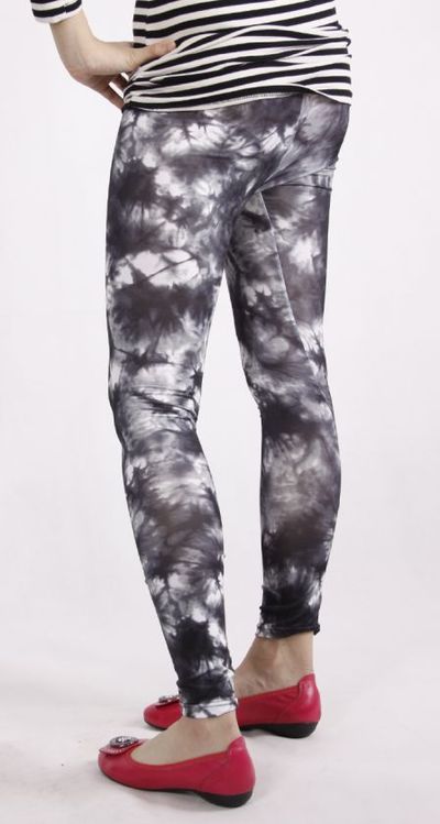 Gray fractal tights