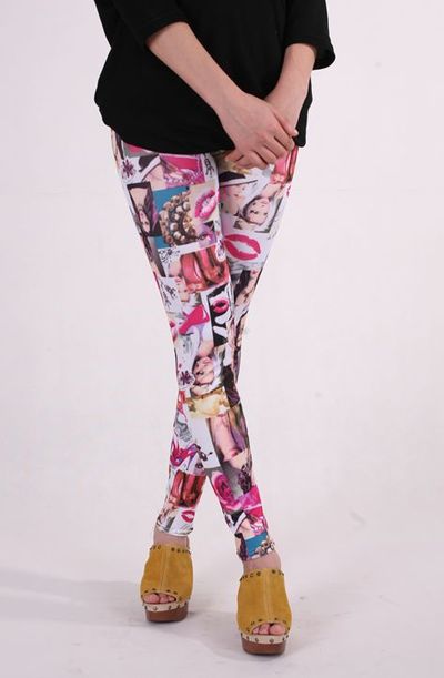 Smooches graphic print tights