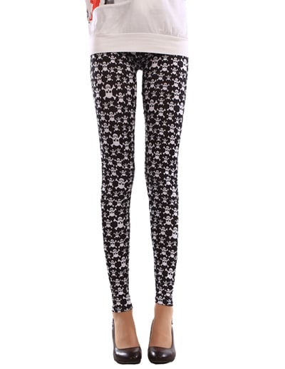 Skull & crossbones tights