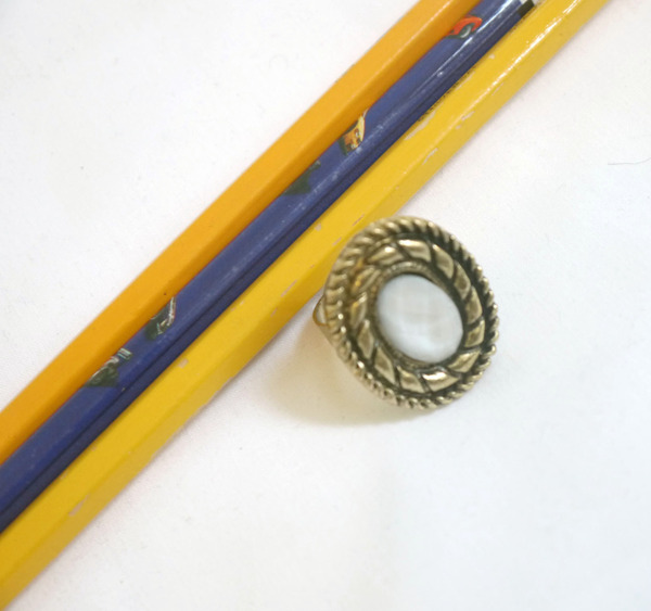 Oval Gem Opening Ring