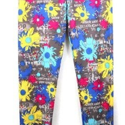 Colorful daisies tights