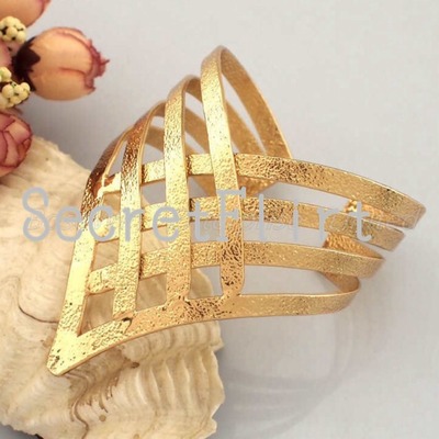 Sharp points opened cuff bangle - Thumbnail 1