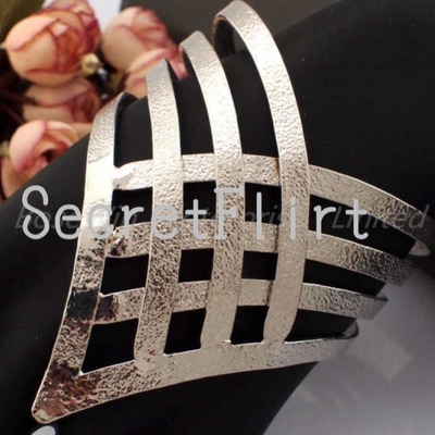 Sharp points opened cuff bangle
