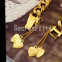 Chunky Gold Hearts Pendants Bracelet - Thumbnail 1