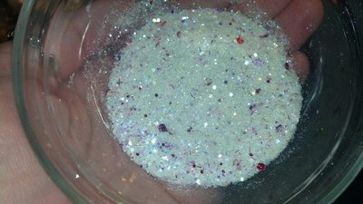 Hint of pink glitter mix *glows*