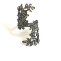 Hollow Flowers Ring - Thumbnail 1