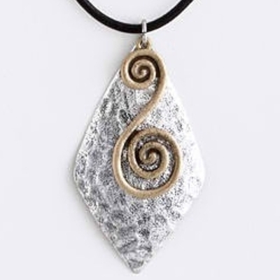 Spiral metal cord necklace