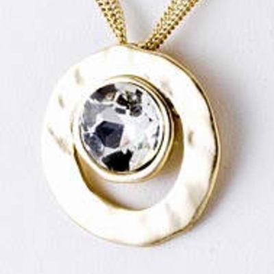 Round crystal pendant necklace
