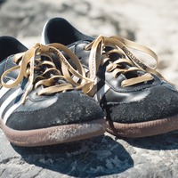 SuperTy.org Gold Shoelaces - Thumbnail 1