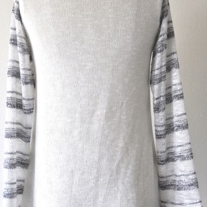 Pullover Light Weight Top - Thumbnail 2