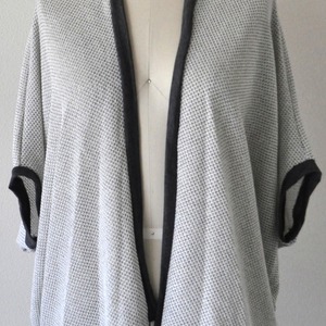 Cardigan - See it on blogger Amanda Nguyen  - Thumbnail 1