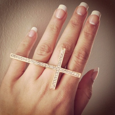 Holy cross 2-finger ring