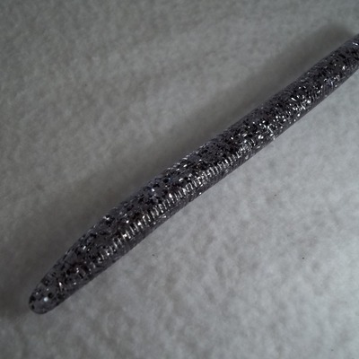 Senko worm 5" yamamoto  (10 pack) "assault & pepper"