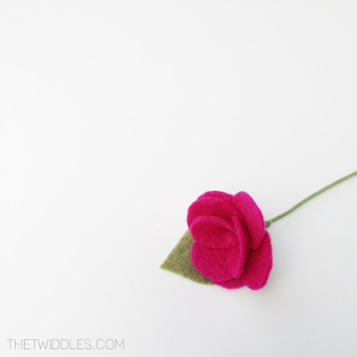 Mini rose bud felt flower 