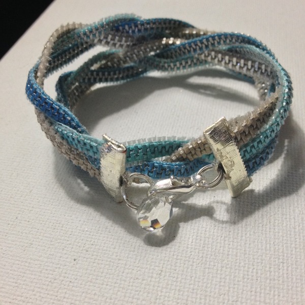 Double zipper bracelet 