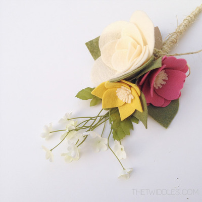 *ready to ship* mini white rose & anemone felt flower bouquet
