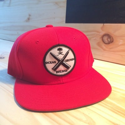Red snapback