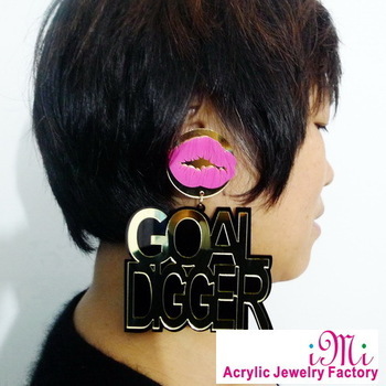 GOAL DIGGER EARRINGS