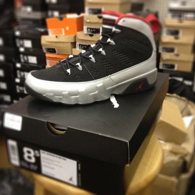 Jordan retro 9 kilroy