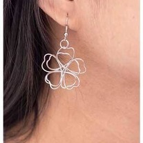Small wire flower