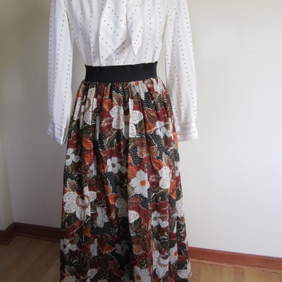 That 70's skirt  - Thumbnail 4