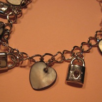 Gray Shell Heart Charm Bracelet