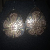 BRASS EGG SHAPED DROP EARRINGS WITH A ETCHING - Thumbnail 1