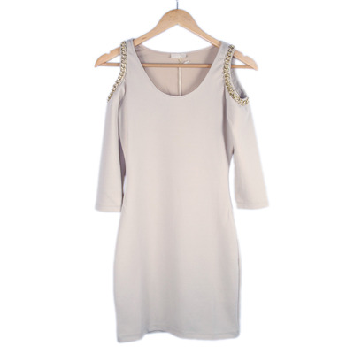 Exposed shoulder fitted dress