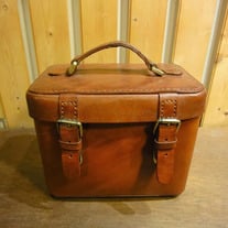 Saddle Leather Makeup Box