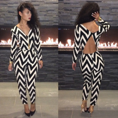 Black and white zig zag jumper